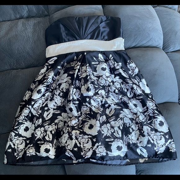 Like New Formal Prom Dress - Picture 1 of 3